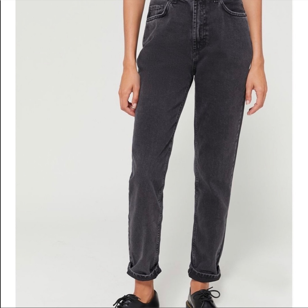 Urban Outfitters BDG High Waisted Mom Jean Washed Black Denim Size 27